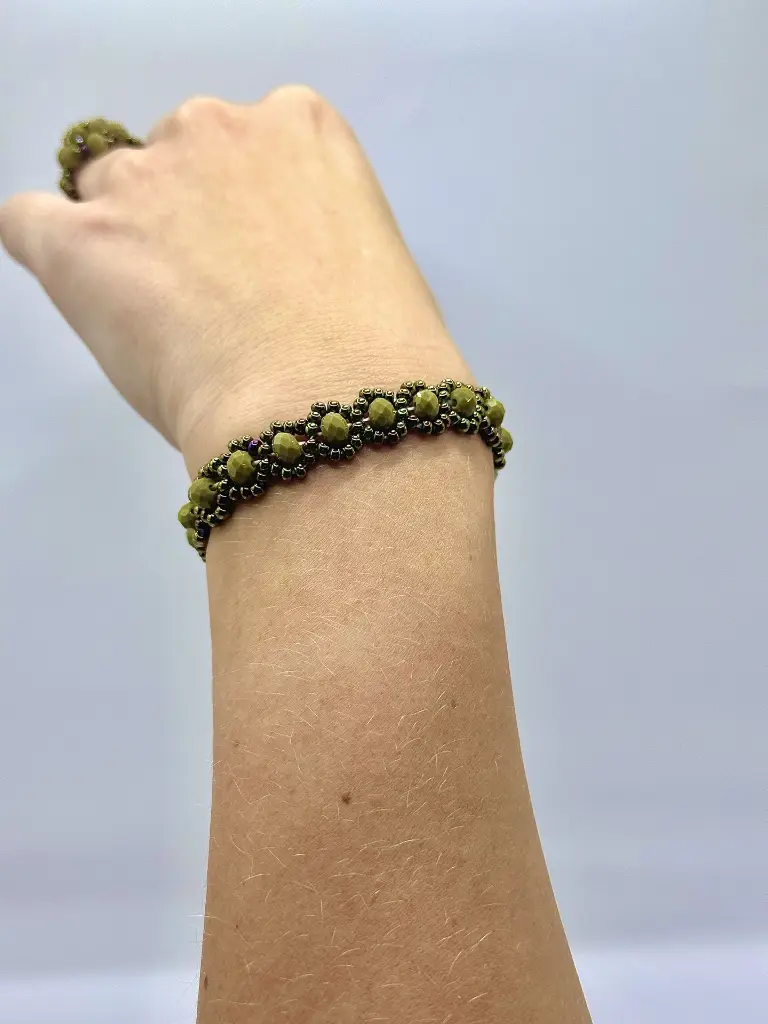 Green Kaki Armband.webp